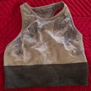 Lululemon sports bra